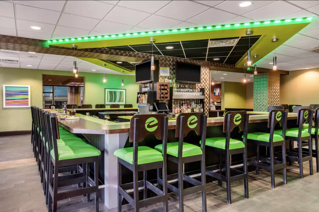 Property-Bar